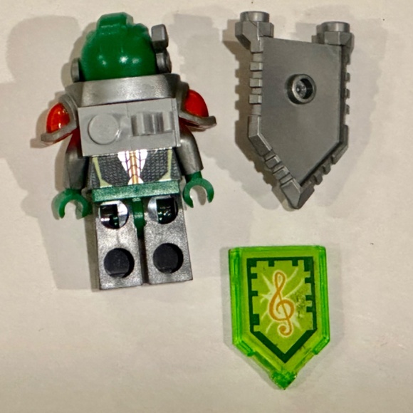 Lego Nexo Knights Power 🎼Tone of Music nex025 Aaron Fox Minifigure Silver Visor - Picture 5 of 9